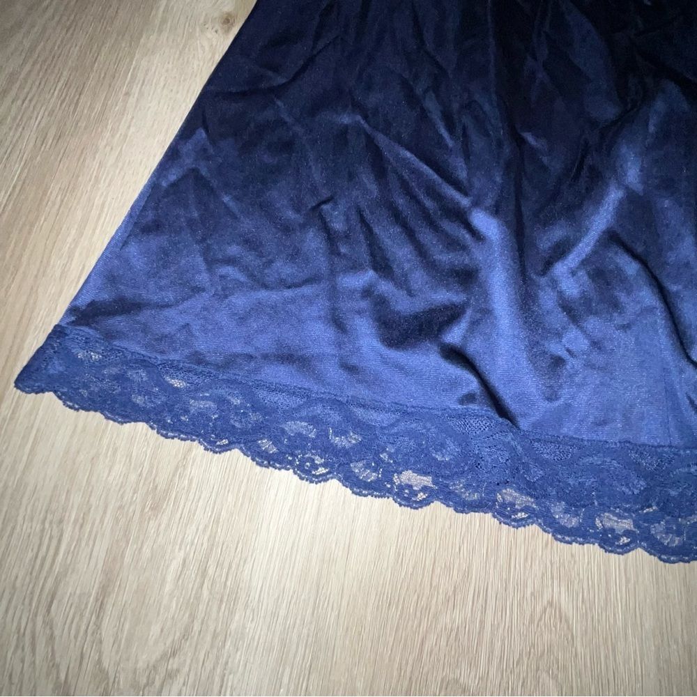 Vanity Fair Vintage Blue Lace Slip Skirt - Picture 3 of 6